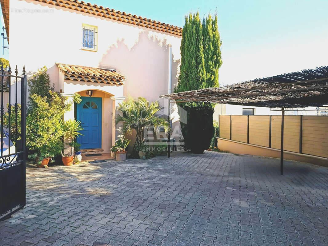 Maison à CAGNES-SUR-MER