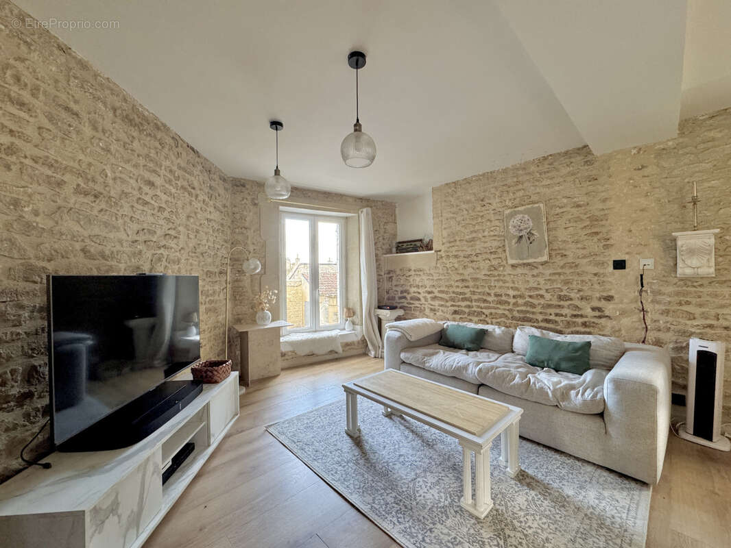 Maison à FONTAINE-HENRY