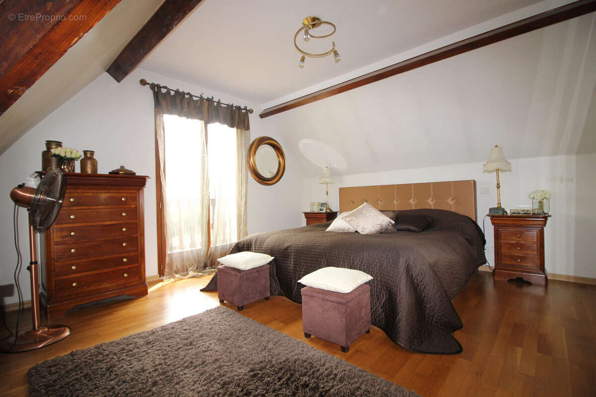 Maison à MONTIGNY-LES-CORMEILLES