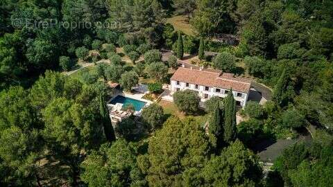 Maison à MOUGINS