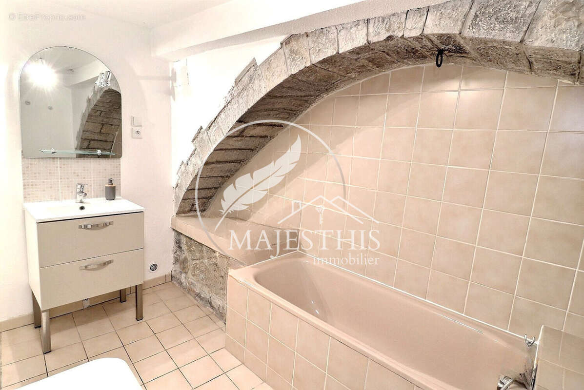 Appartement à HYERES