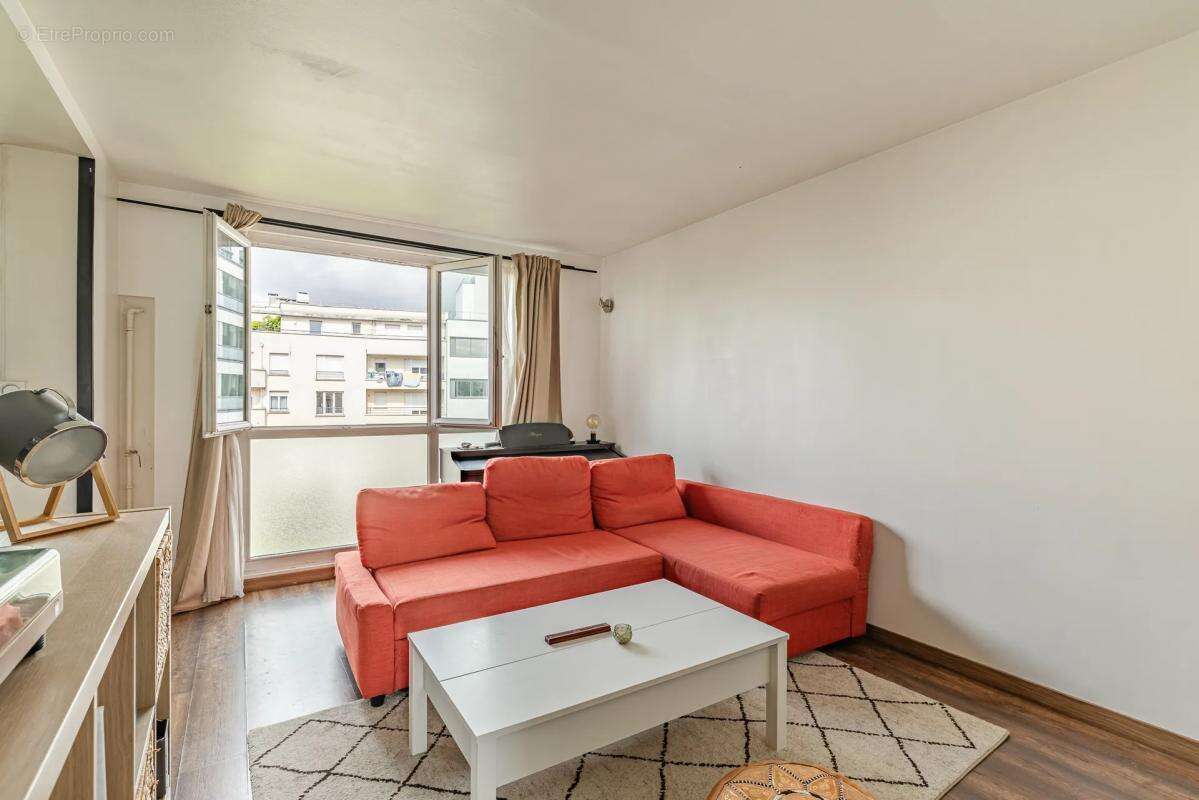 Appartement à MONTROUGE