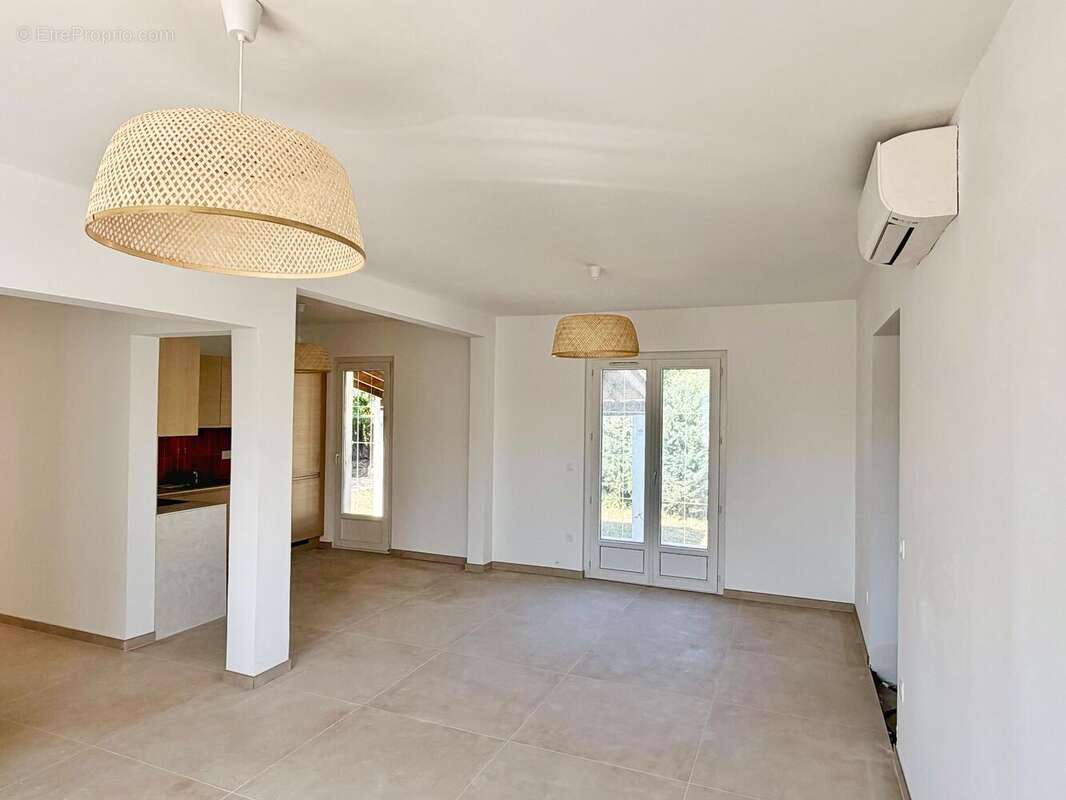 Maison 81 m² à Castelnau-Le-Lez  - photo 4