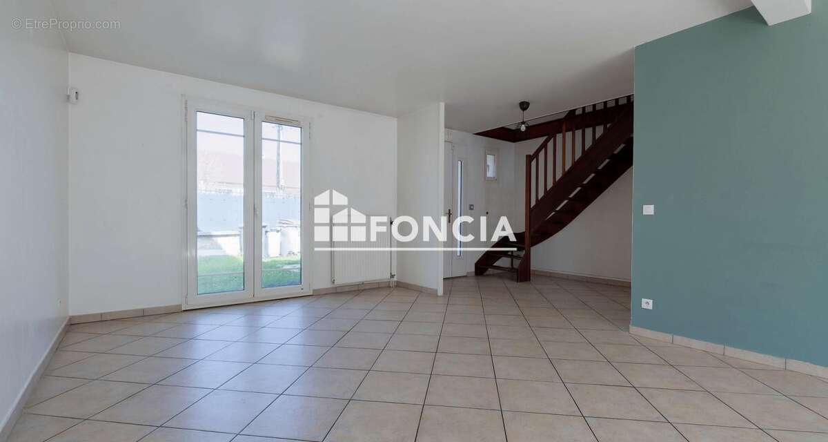Maison à PRINGY