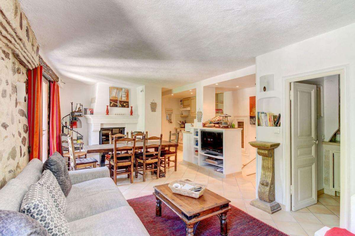 Maison à SAINT-SAUVEUR-SUR-TINEE