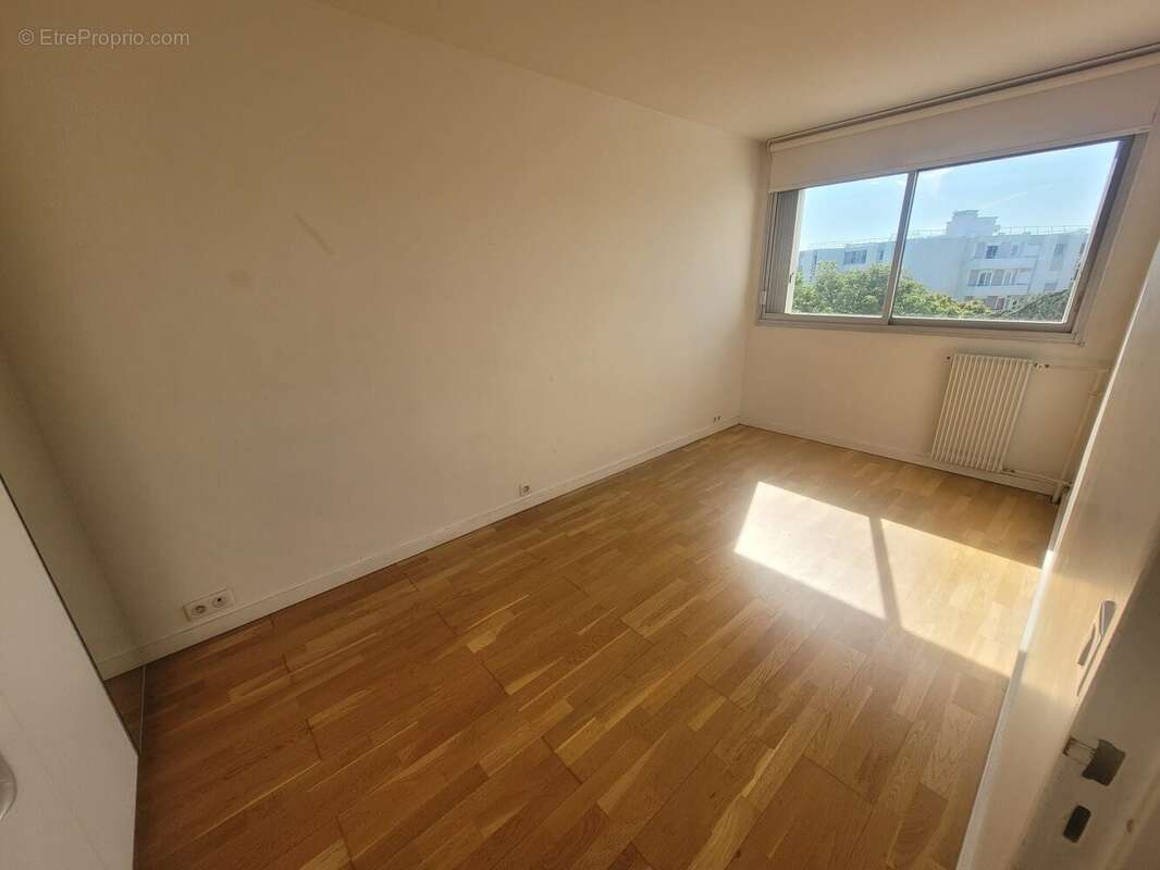 Appartement 85 m² à Le Bourget  - photo 5