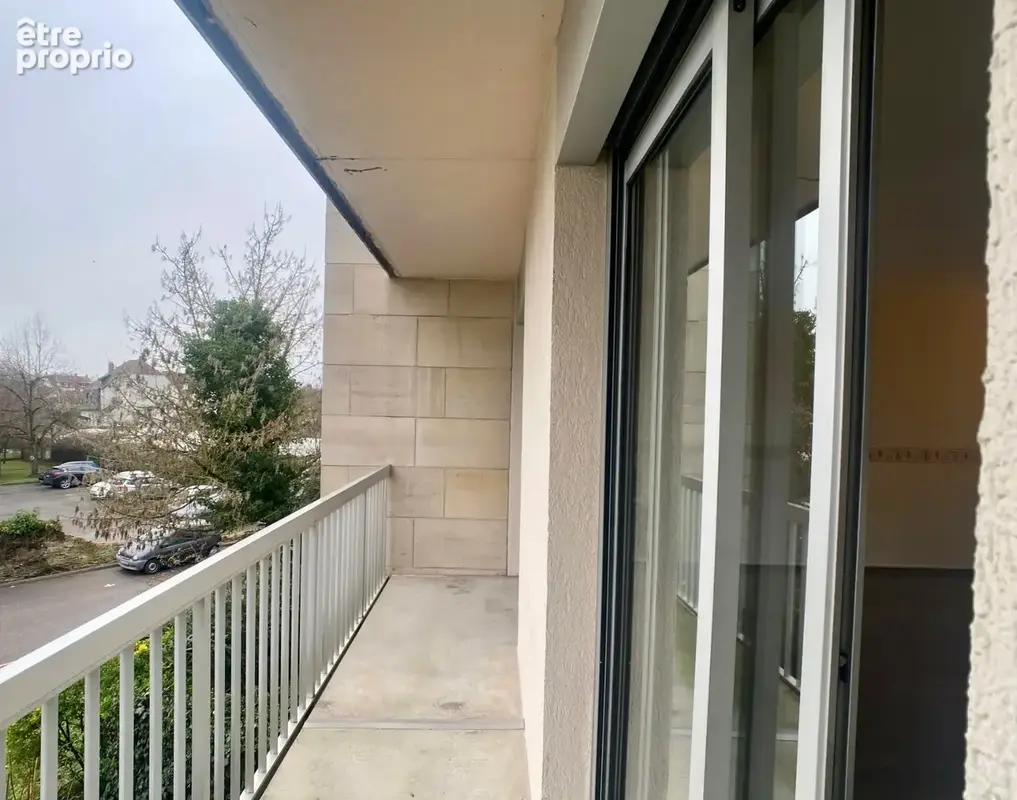 T1 de 37m2 balcon garage cave Le Ban St Martin - photo 4