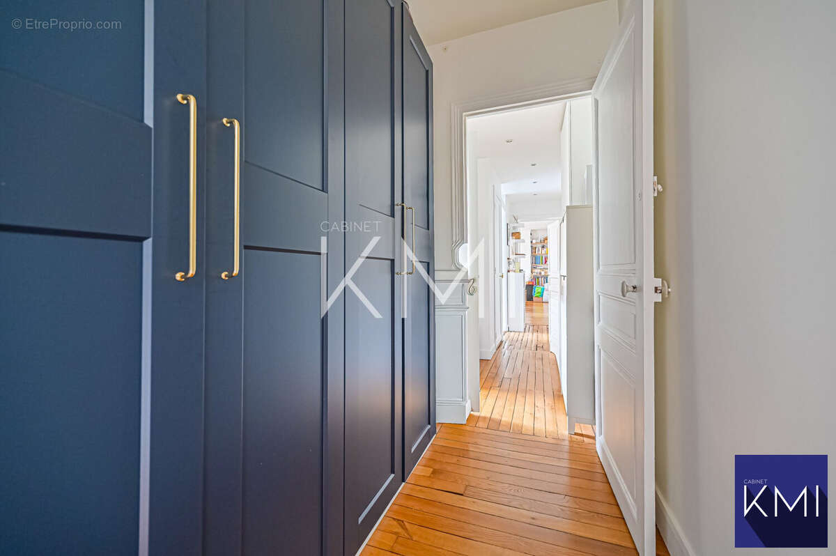 Appartement à PARIS-14E