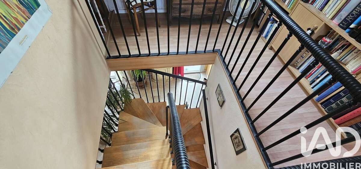 Photo 5 - Maison à LA VILLE-AUX-DAMES