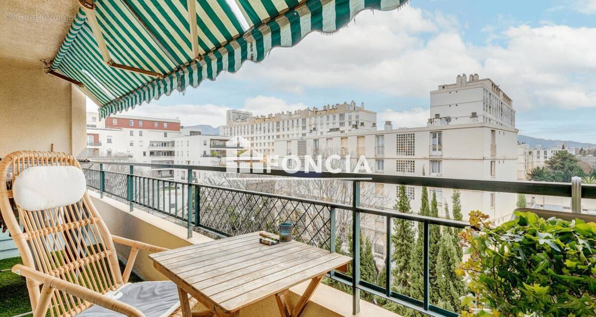 Appartement à MARSEILLE-9E