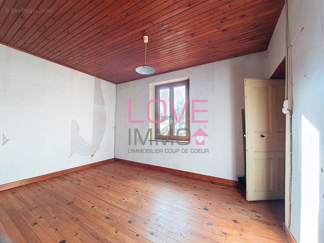 Maison à VEYRINS-THUELLIN