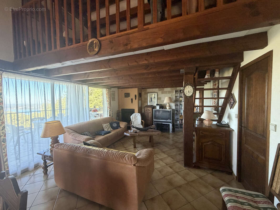 À vendre en exclusivité à Aiguines   Maison avec vue sur le lac de Sainte-Croix - photo 8