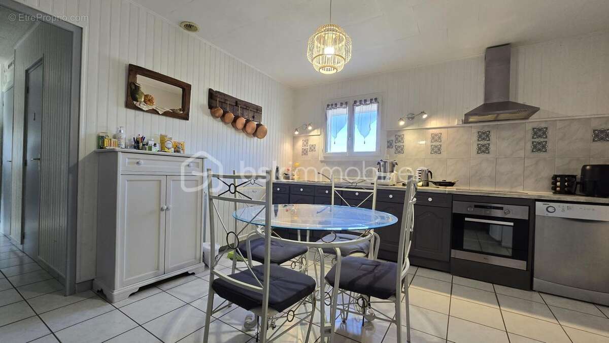 Maison à BAGNOLS-SUR-CEZE