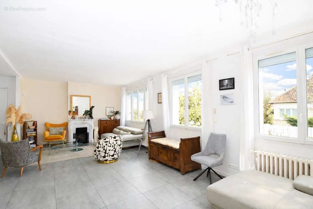 Le vesinet - maison 7 chambres  - terrain 404 m² - 12 mn rer - photo 2