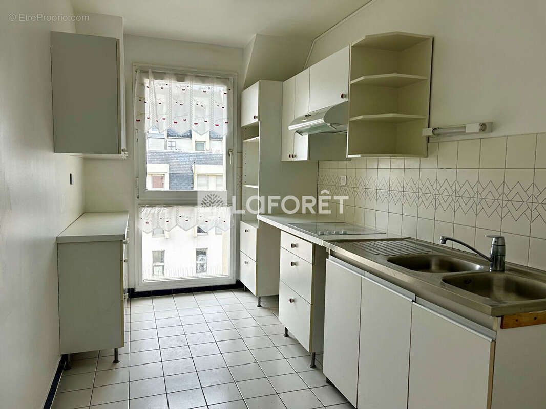 Saint Cloud 4 pièces 88 m², imm 2002, dernier étage - photo 2