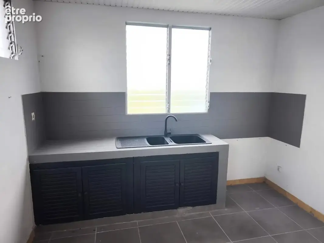 À vendre – appartement f3 de 90 m² à rénover – rivière-salée - photo 3