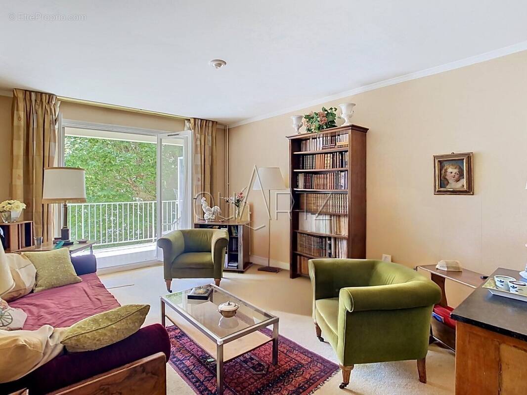 Appartement à VERSAILLES