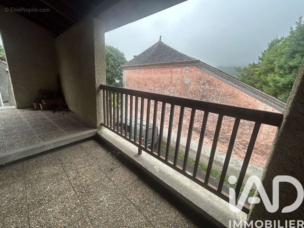 Appartement 91 m² à Bielle  - photo 2