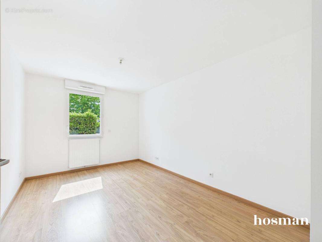 Superbe appartement T4 de 87 m² avec jardin privatif, double parking, Rue Hustin, Le Haillan - photo 10