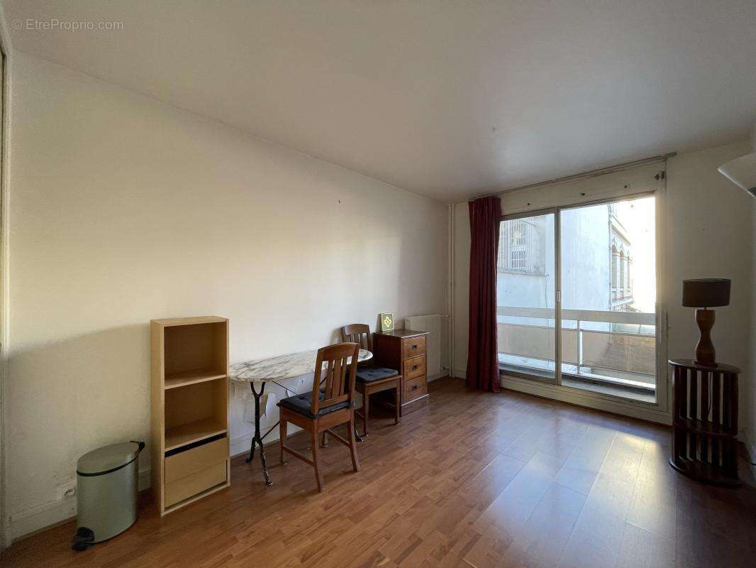 Appartement à PARIS-5E