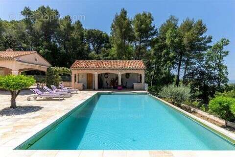 Maison 250 m² à Cabris  - photo 2