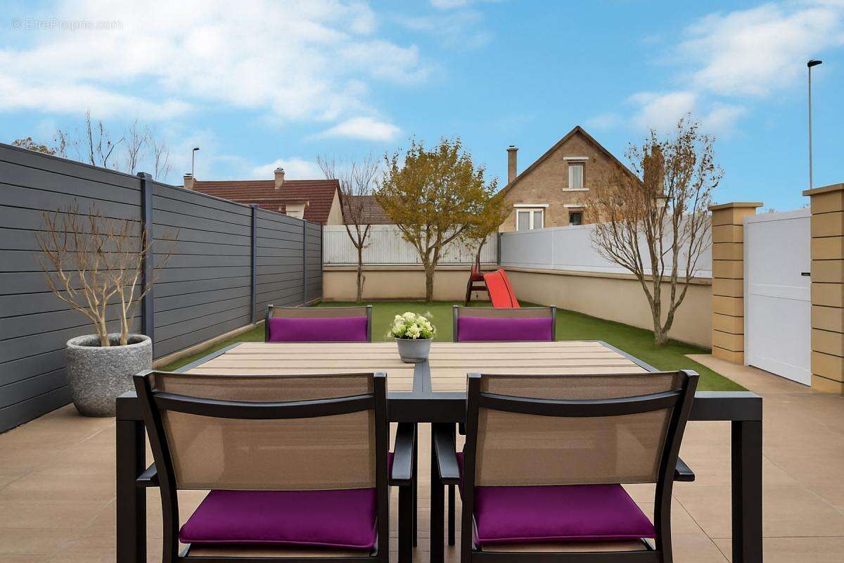 Maison à CARRIERES-SOUS-POISSY