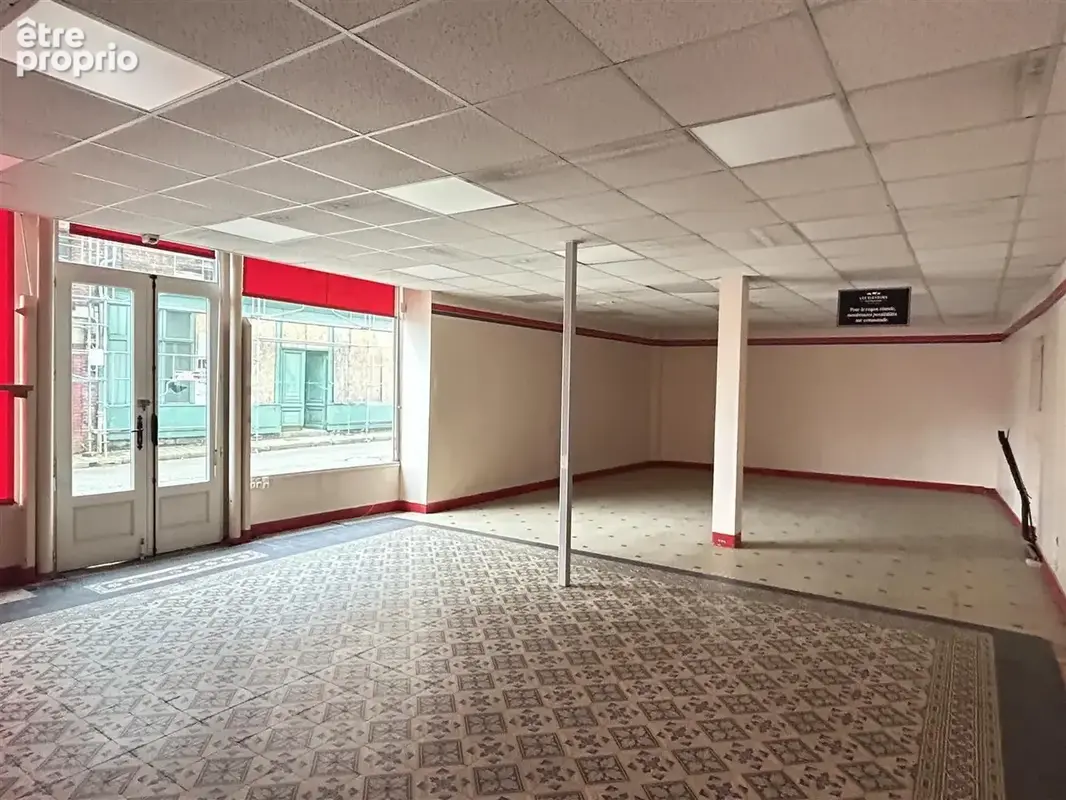 Un Ensemble immobilier comprenant : - Au rez-de-chaussée : un local commercial, réserve, chambre froide, réser - photo 8