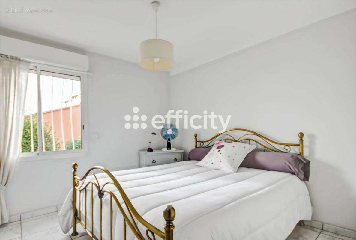 Maison à VILLEVEYRAC