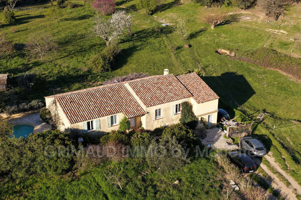 Maison à PLAN-DE-LA-TOUR