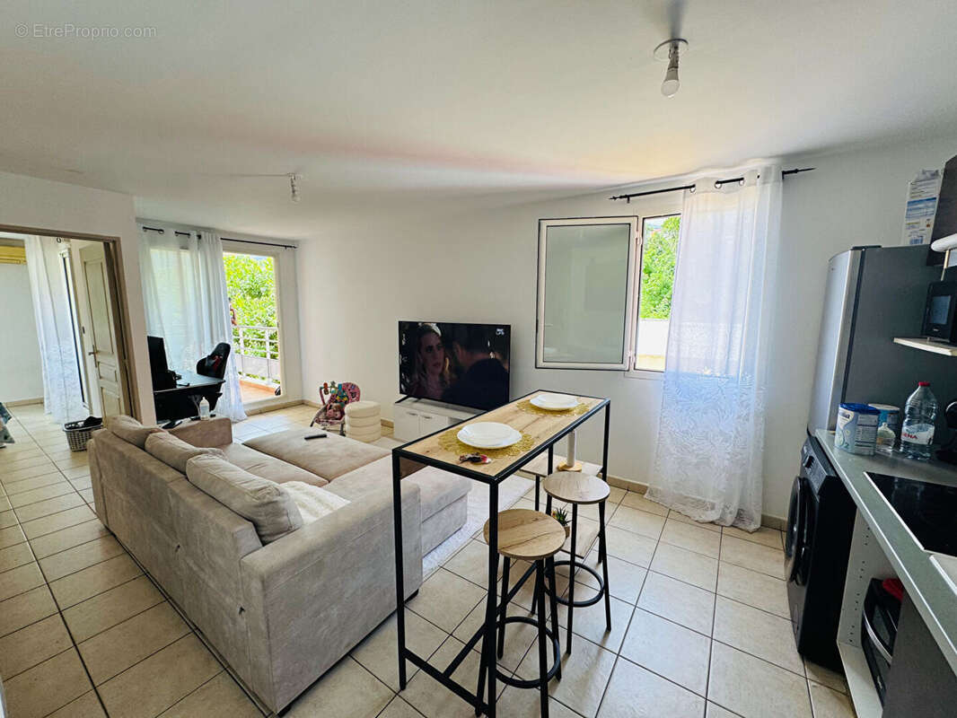 Appartement à SAINT-DENIS