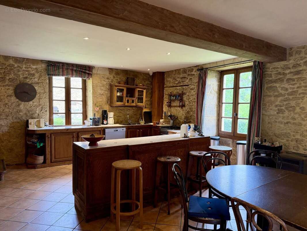 Maison périgourdine de caractère avec dépendances et piscine – Castelnaud-la-Chapelle – Périgord Noir - photo 13