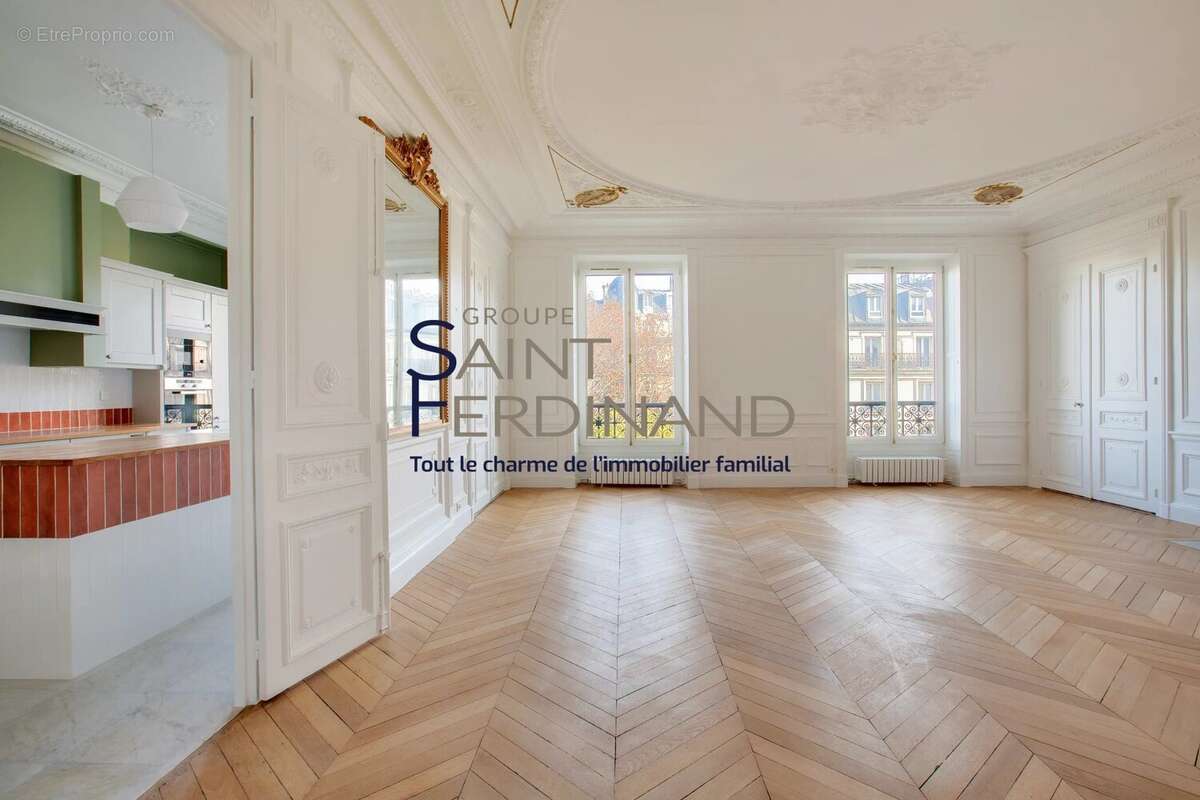 Appartement à PARIS-10E