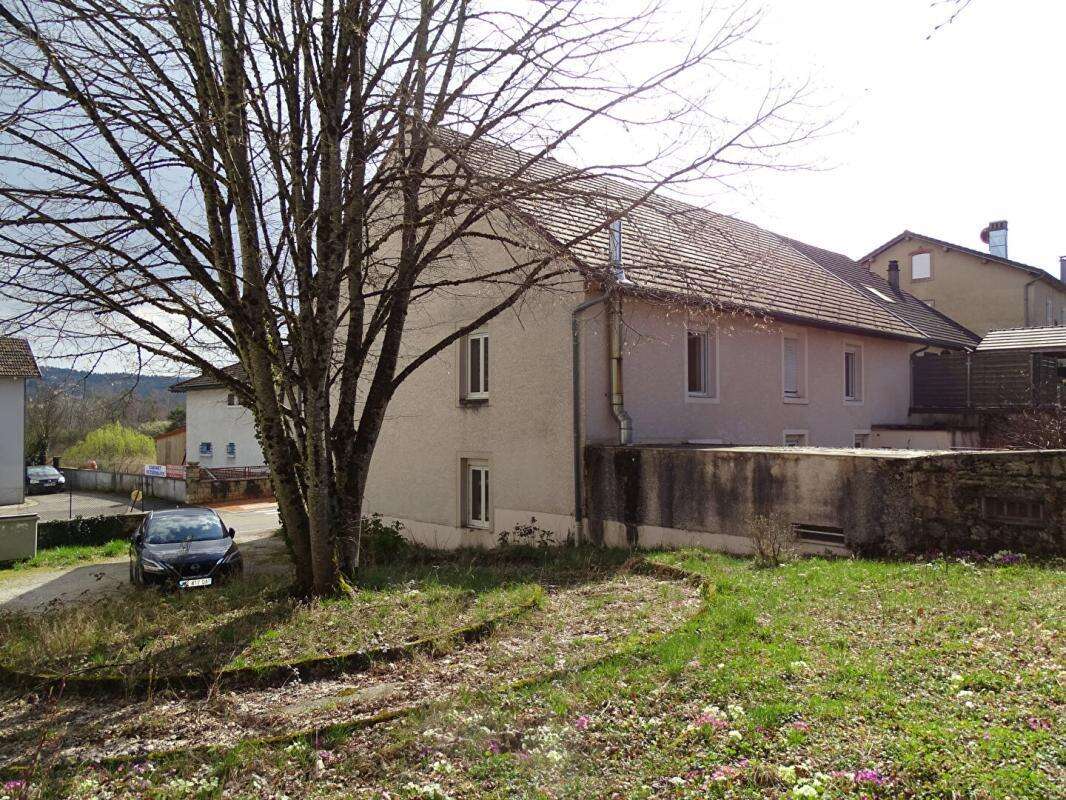 Appartement à CLAIRVAUX-LES-LACS