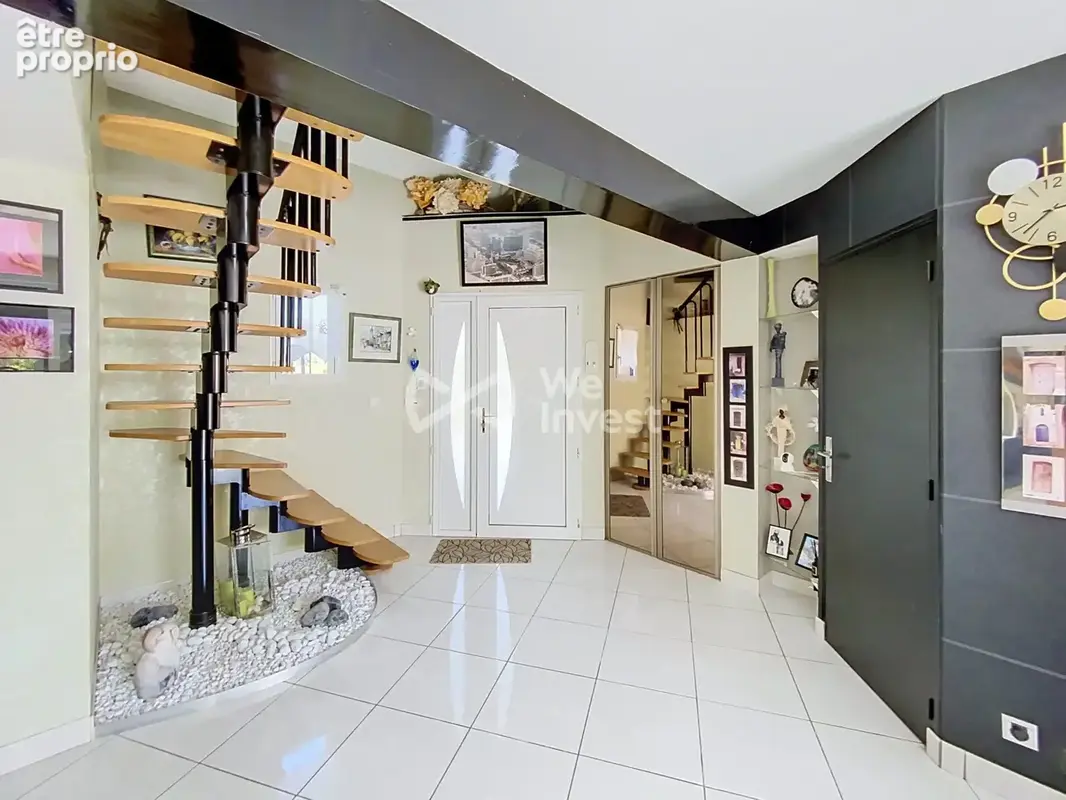 Maison 230 m² à Monce-En-Belin  - photo 5