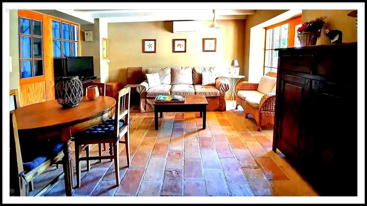 Maison à SAINT-CHRISTOL-DE-RODIERES