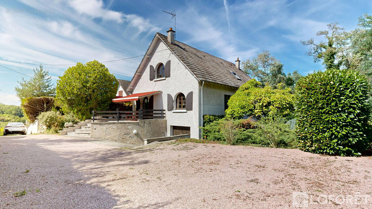 Maison à NEUVY