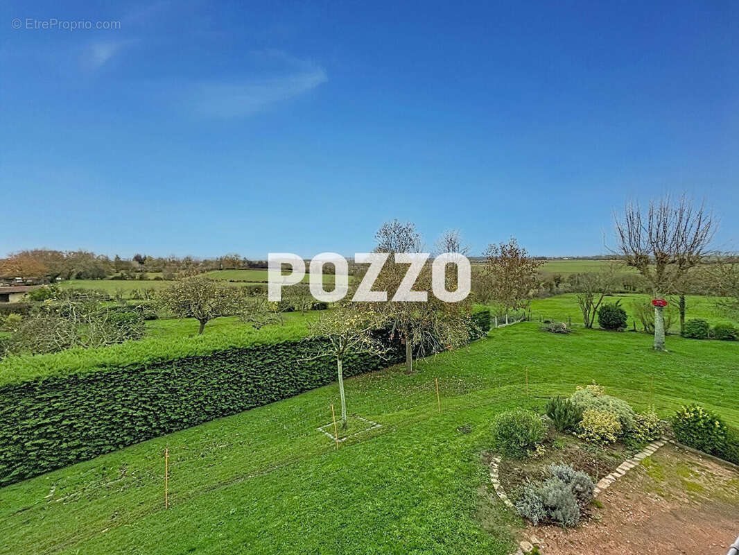 Maison à SAINT-PIERRE-SUR-DIVES