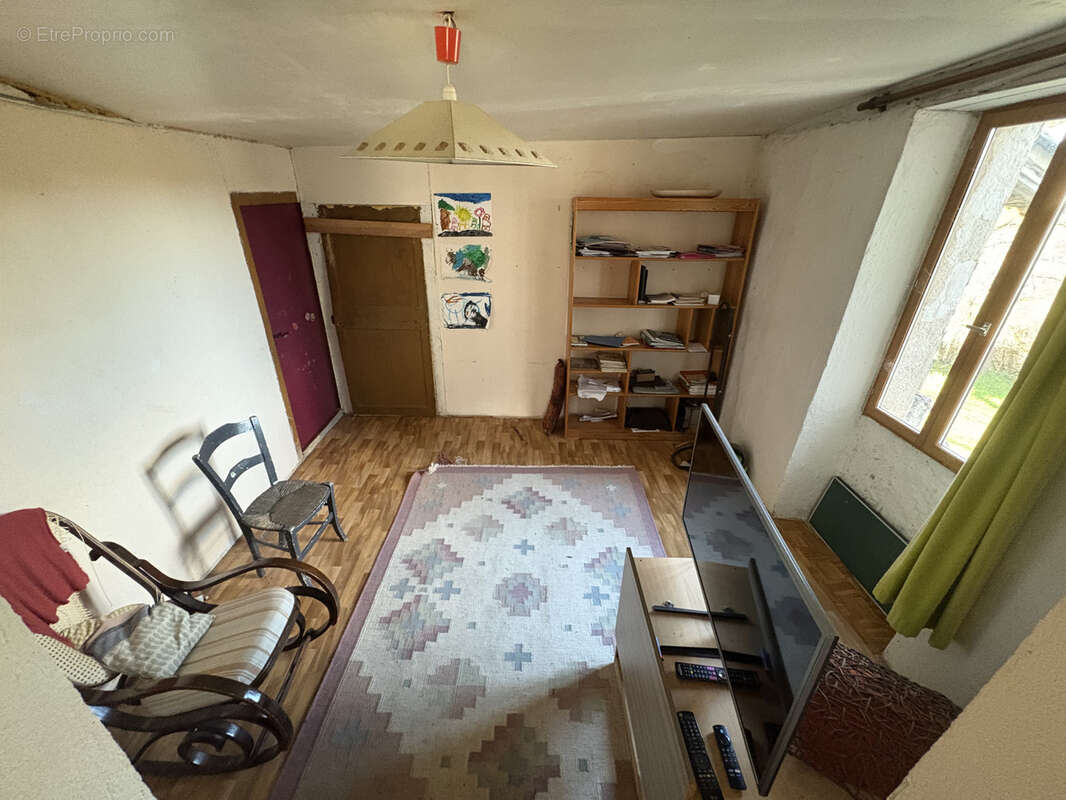 Maison à MONTAIGU-DE-QUERCY