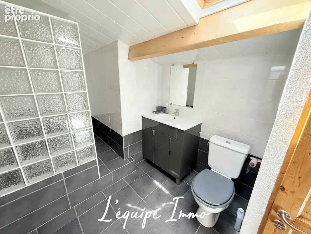 HYPER CENTRE LEGUEVIN! Toulousaine rénovée de 257 m2 - Double garage 80 m2- Piscine - photo 20