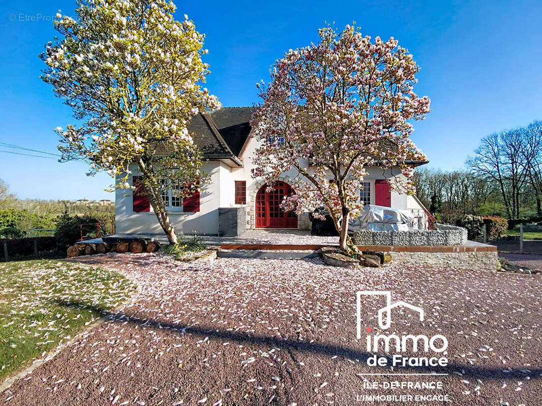 Maison à BONNEVAL