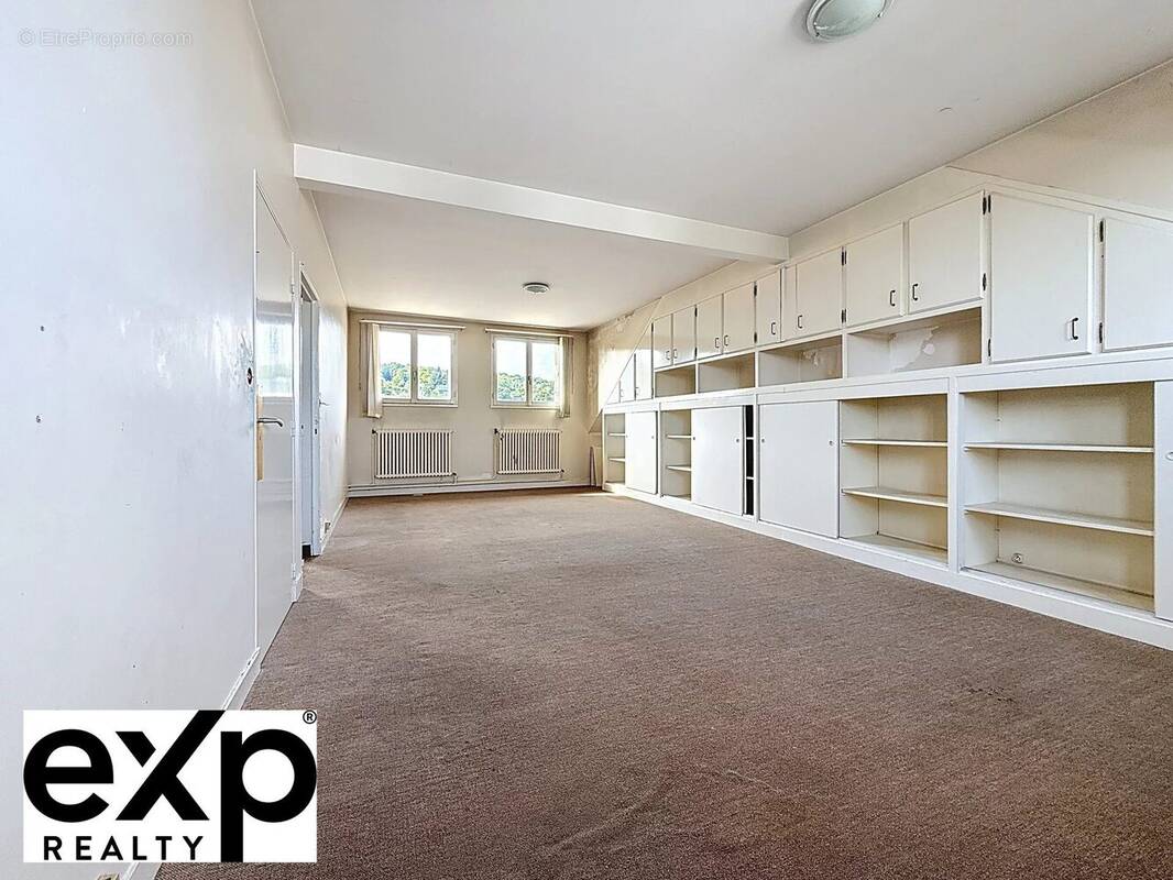 Appartement à MEZIERES-SUR-SEINE