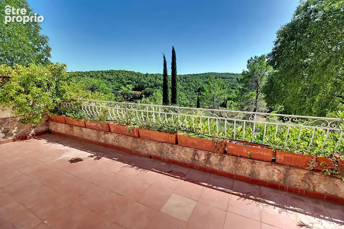 A VENDRE EN EXCLUSIVITE  - Maison Entrecasteaux 11 pièces 360 m2 - photo 13