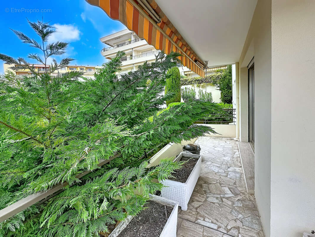 Appartement à VENCE