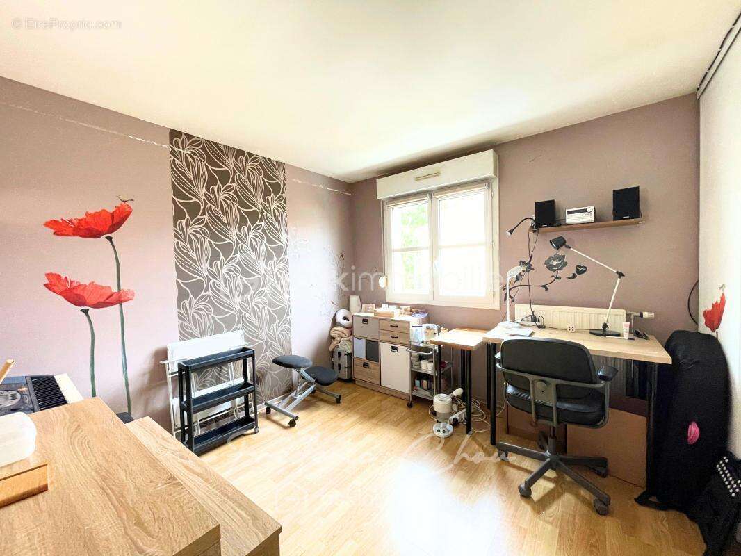 Maison à BUSSY-SAINT-GEORGES