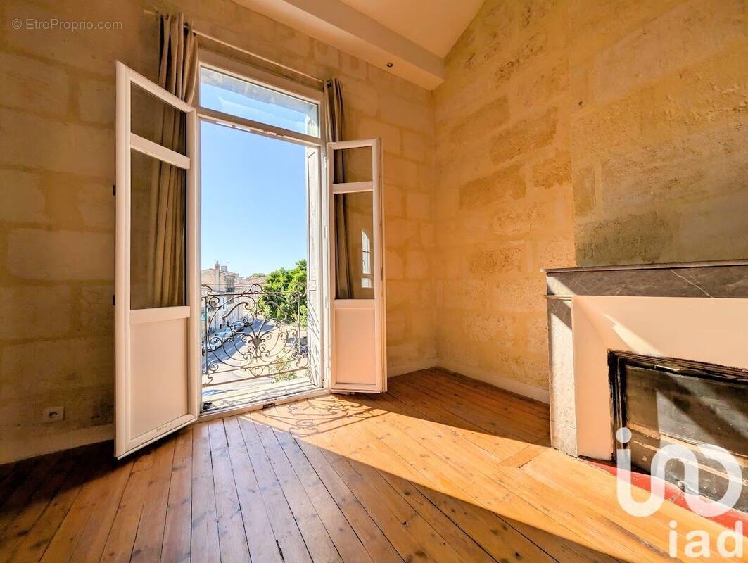 Photo 1 - Appartement à BORDEAUX