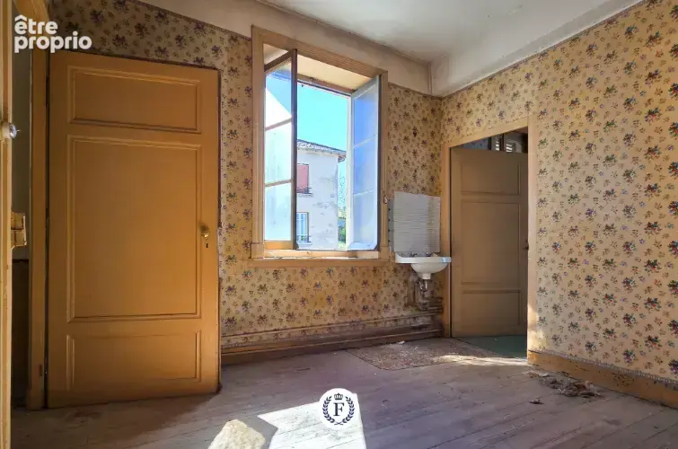 Exclusivité   grande maison de village de 200 m2 à rénover   fort potentiel - photo 25