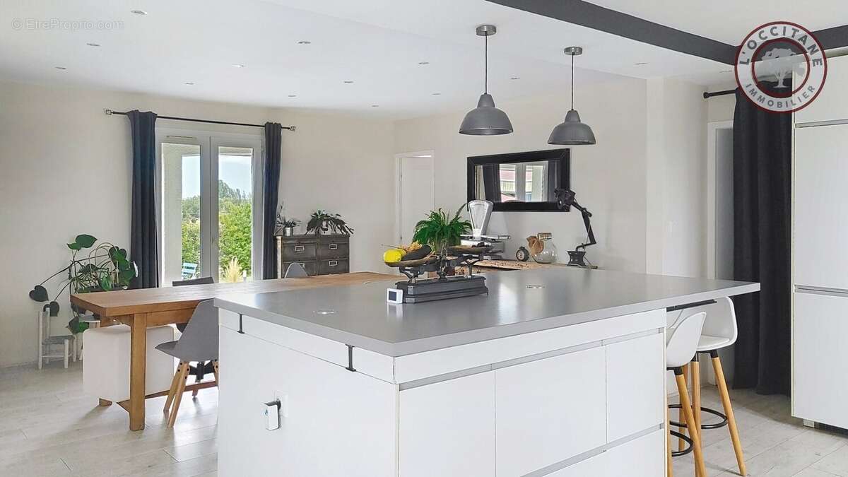 Maison T5/T6 avec piscine - photo 11
