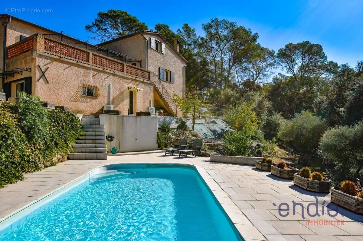 Maison à LORGUES