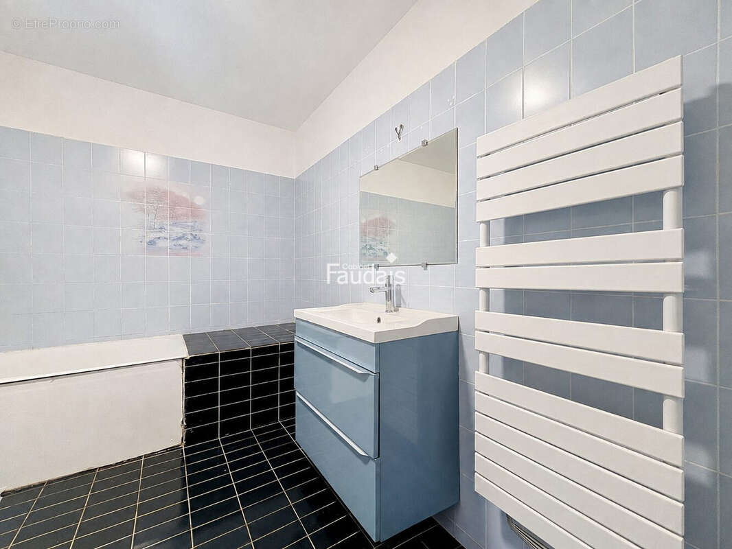Maison 80 m² à Sainte-Honorine-Du-Fay  - photo 8