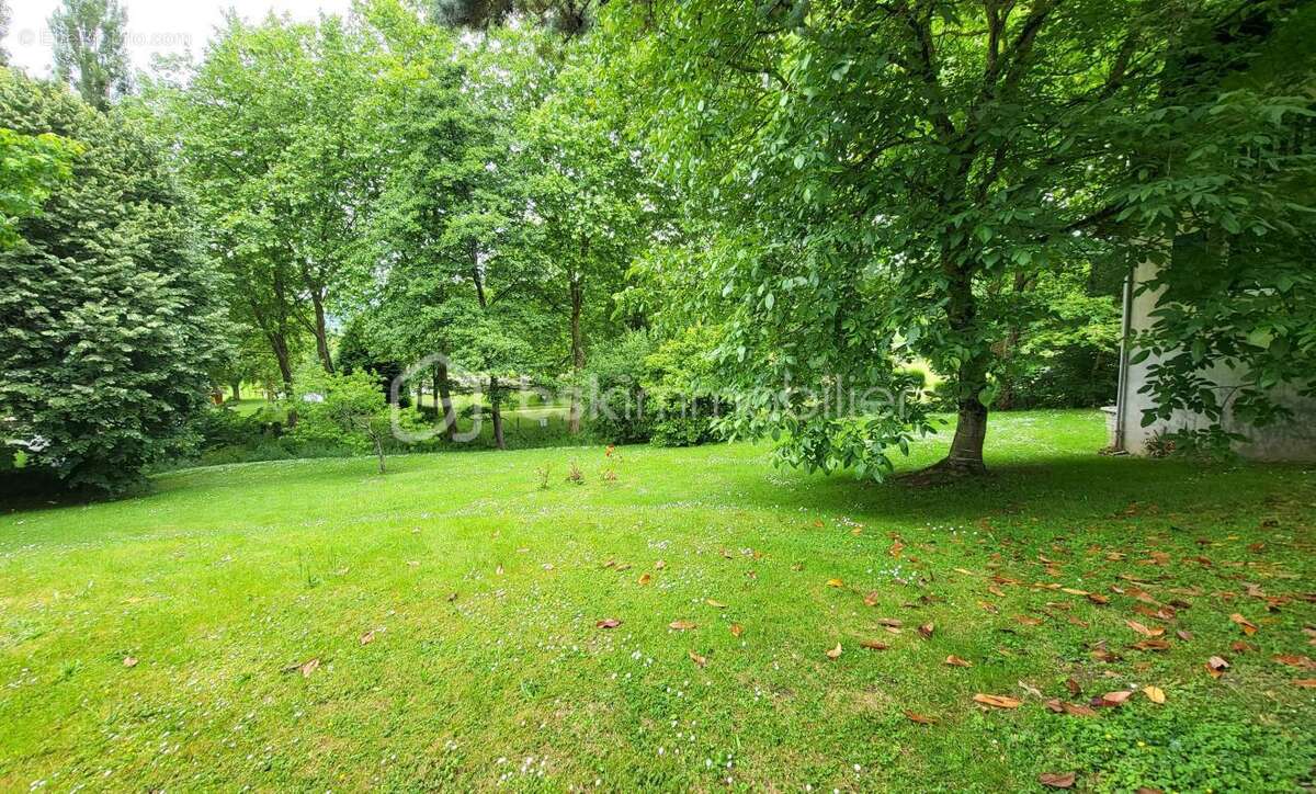 Maison à TESSY-SUR-VIRE